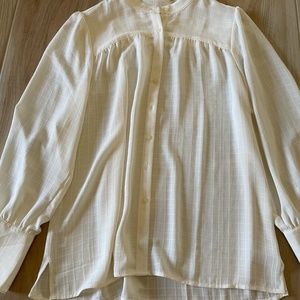 Cream color Loft blouse never worn sz medium